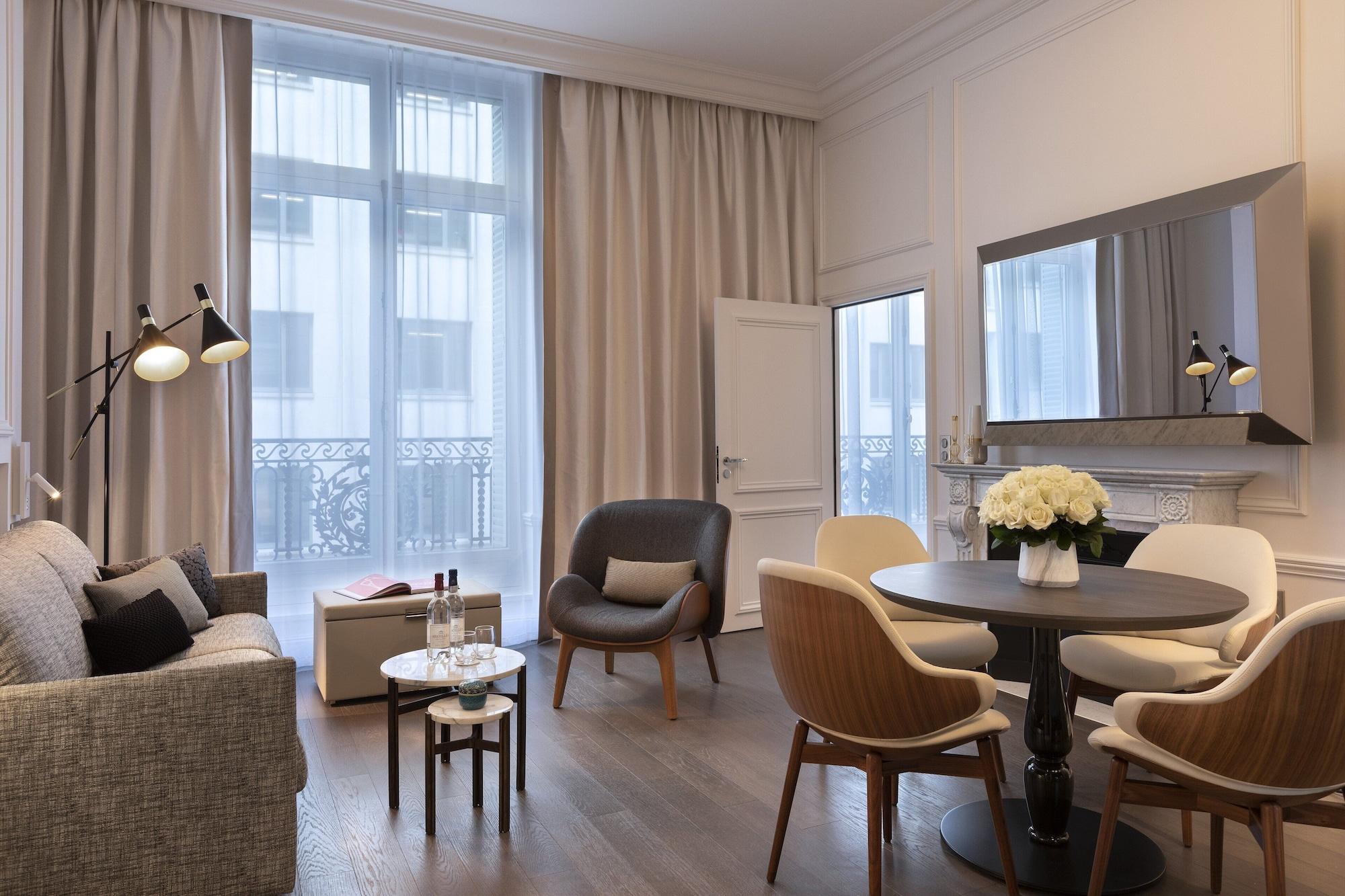라 클레 샹젤리제 파리 바이 더 크레스트 컬렉션 외부 사진 A suite at the hotel