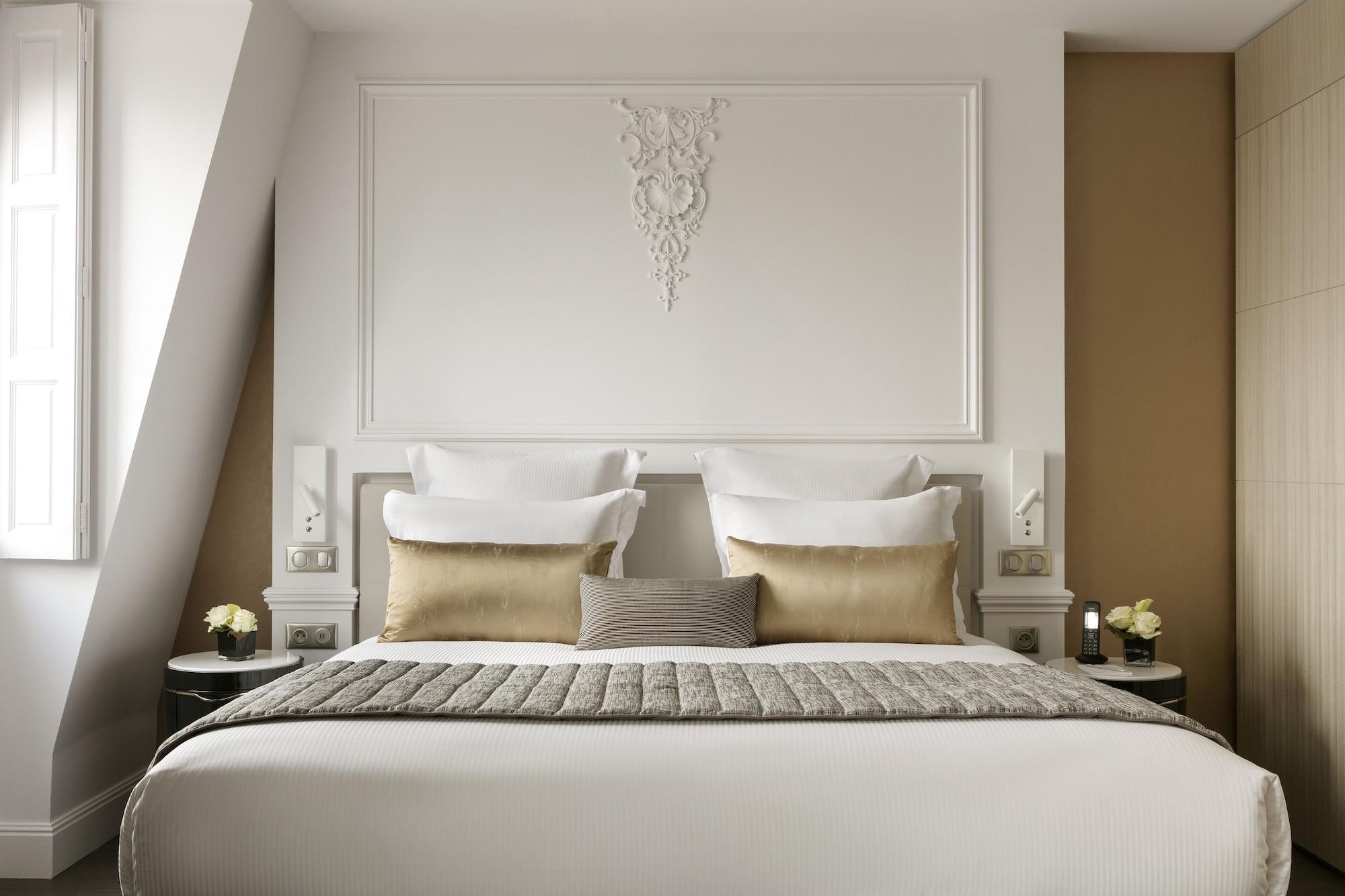 라 클레 샹젤리제 파리 바이 더 크레스트 컬렉션 외부 사진 A bedroom at the hotel